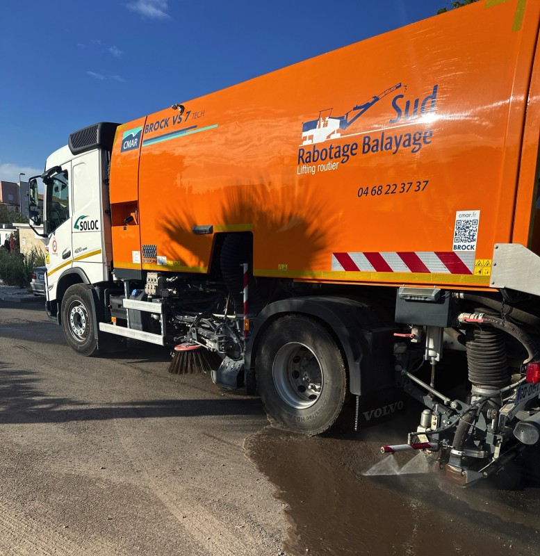 préparation pour un bicouche au campîng la CLAPE  CAP D’AGDE L’HÉRAULT 
