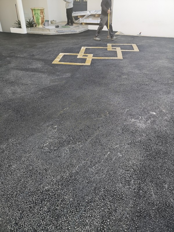 goudronner une allée de garga et pose  d’ enrobé à chaud chez un particulier au grau d’agde