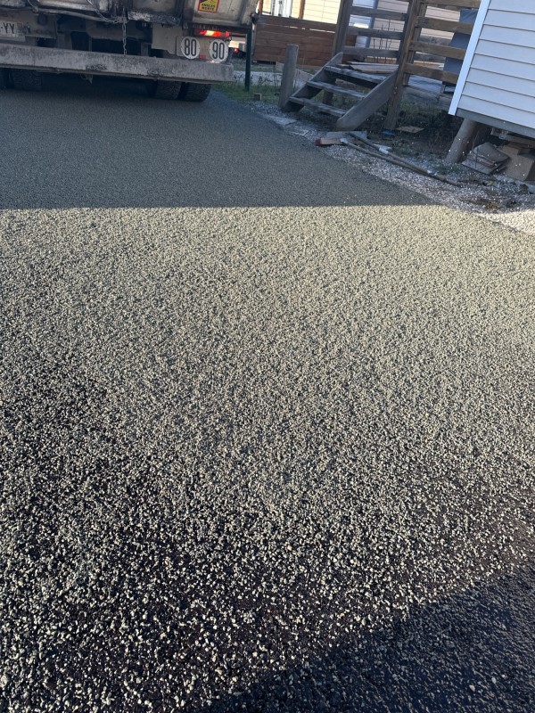 pose bicouche gris dans un camping à VIAS 