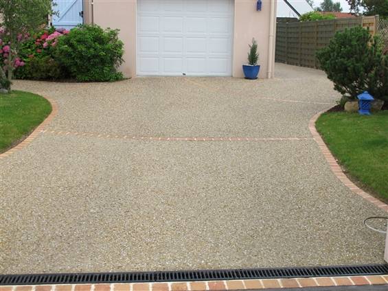 Faire un revêtement sol en béton désactivé en Occitanie